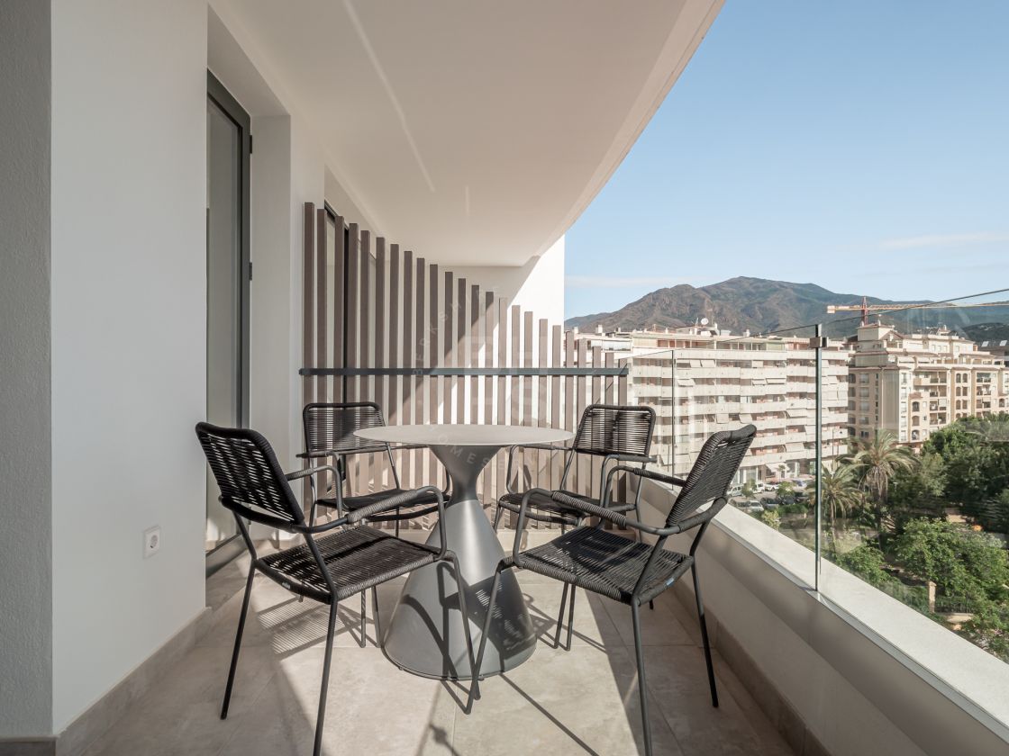 Modern apartment in a brand-new building in the heart of Estepona