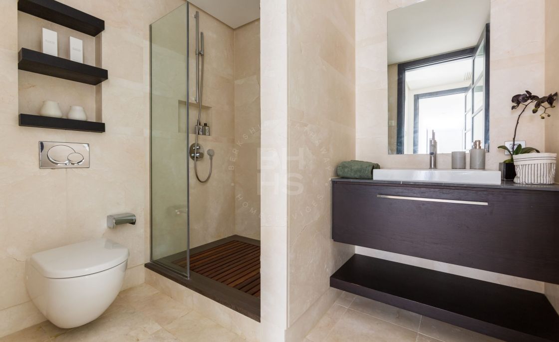 Exclusive apartment next to the prestigious Valderrama Golf Club in Sotogrande