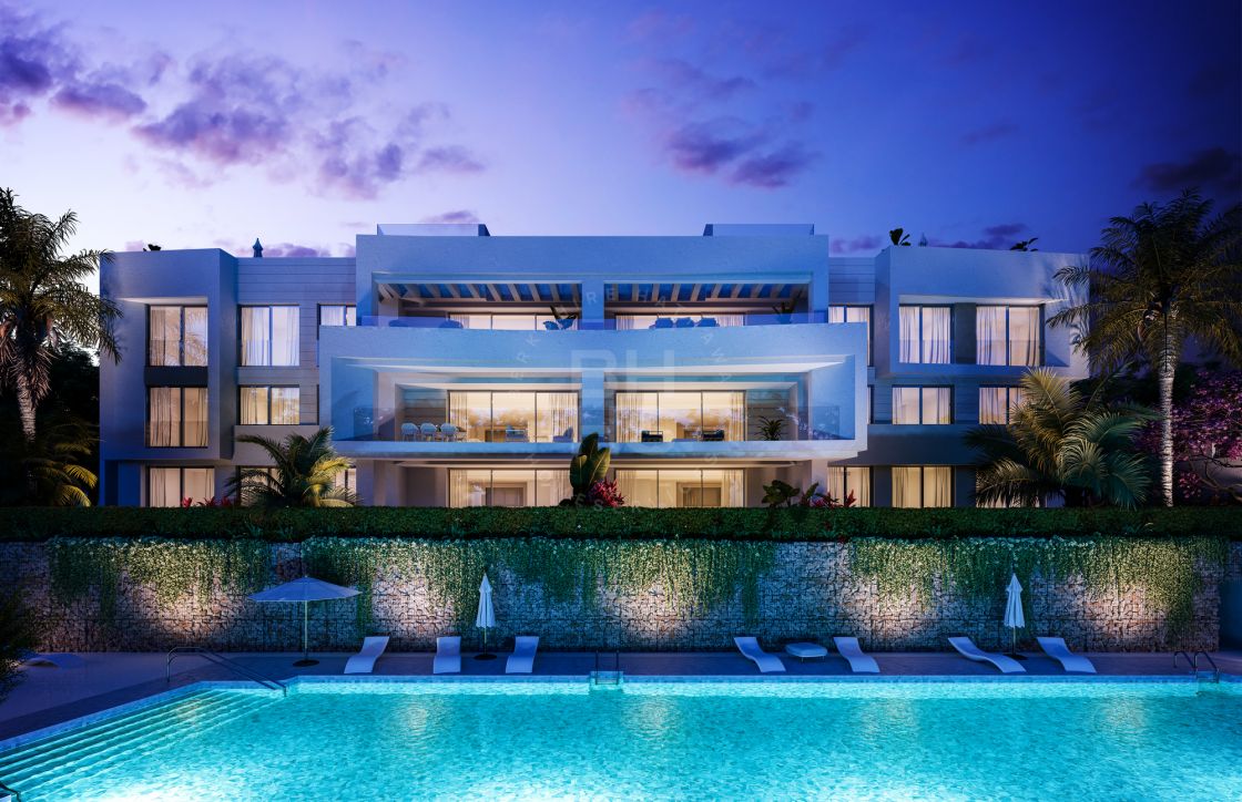 Off-plan penthouse in a development with luxury on-site facilities next to the Four Seasons project in east Marbella