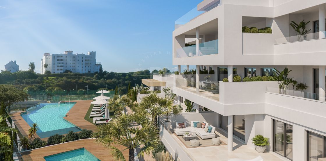 Ideally located ground-floor apartment close to all amenities and the Estepona marina