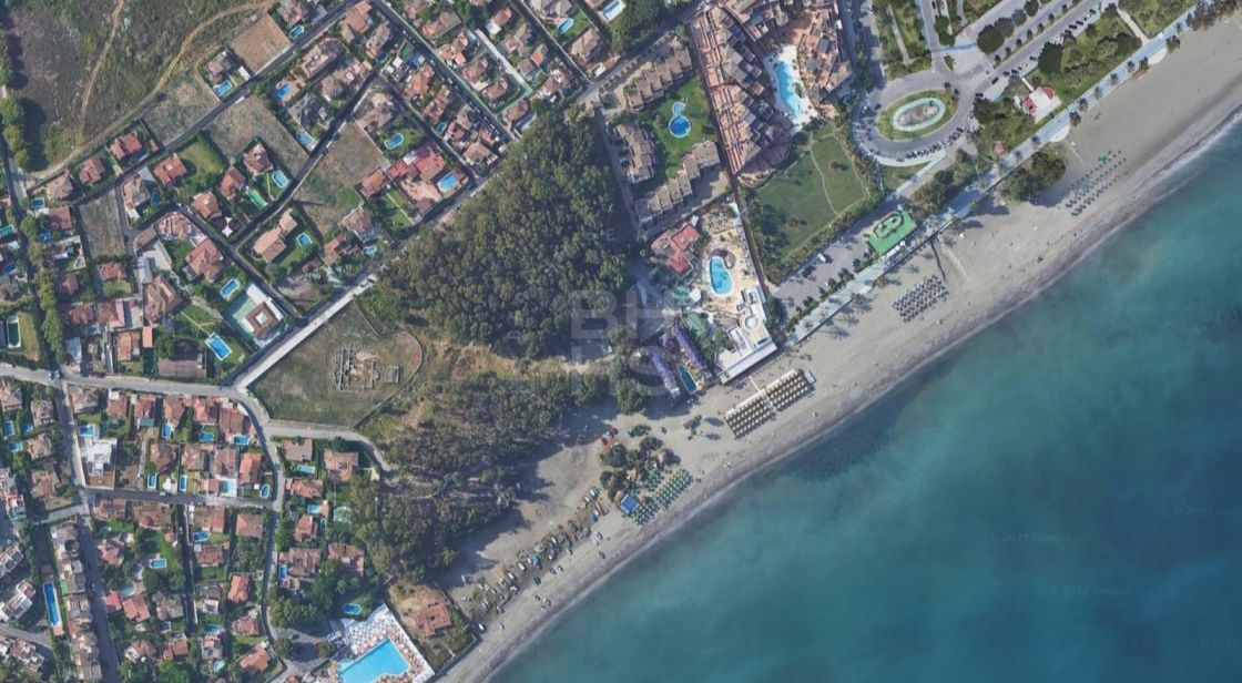 Brand-new beachside villa in San Pedro de Alcántara