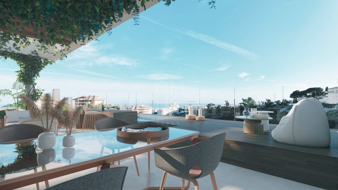 Luxury townhouse with panoramic sea views in El Higueron