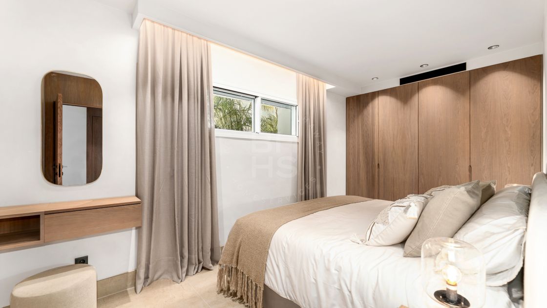 Modern fully renovated apartment in Las Lomas del Marbella Club