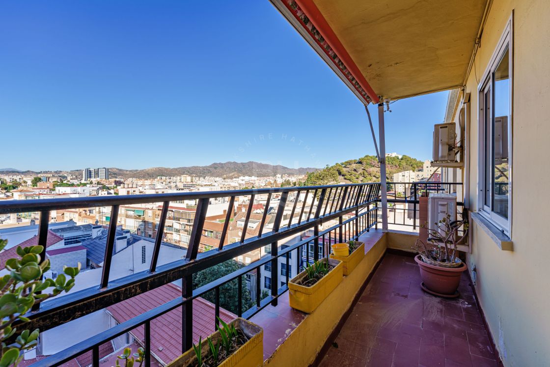 Magnificent flat with terraces and beautiful views in a prime area of Malaga, near the historic centre and the beach