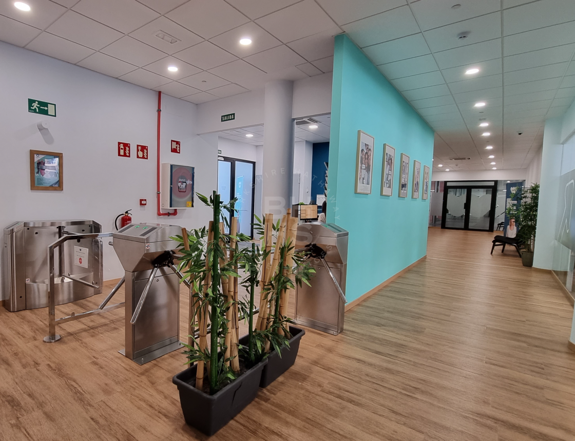 Investment opportunity - Office building and parking located in Costa del Sol