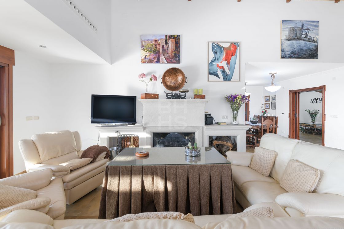 Spectacular estate with breathtaking panoramic country views in Antequera