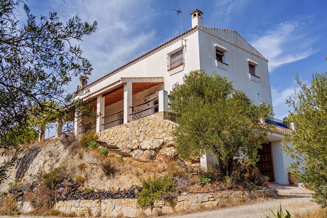 Estates for sale in Marbella