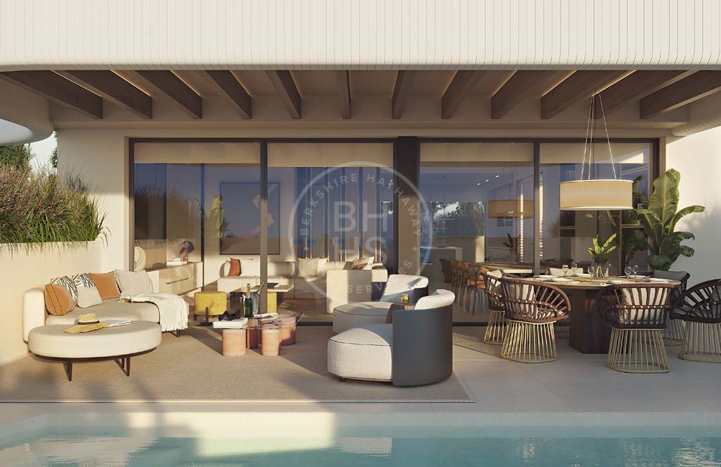 Huge semi-detached villa in a ground-breaking off-plan project situated only a few steps to the beach in East Marbella
