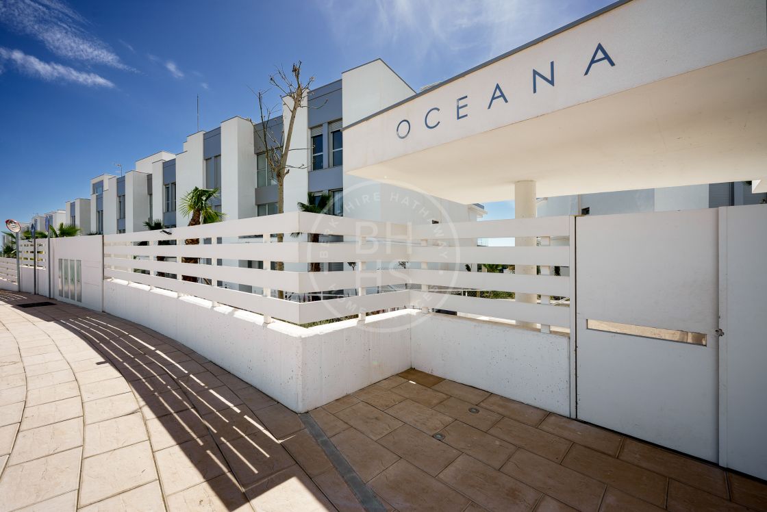 Brand-new apartment with stunning sea views in Oceana Views, Cancelada