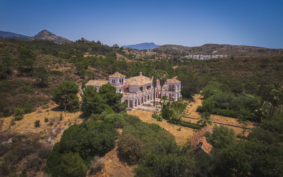 Extremely rare private estate of 40 hectares with sea and mountain views in Benahavís