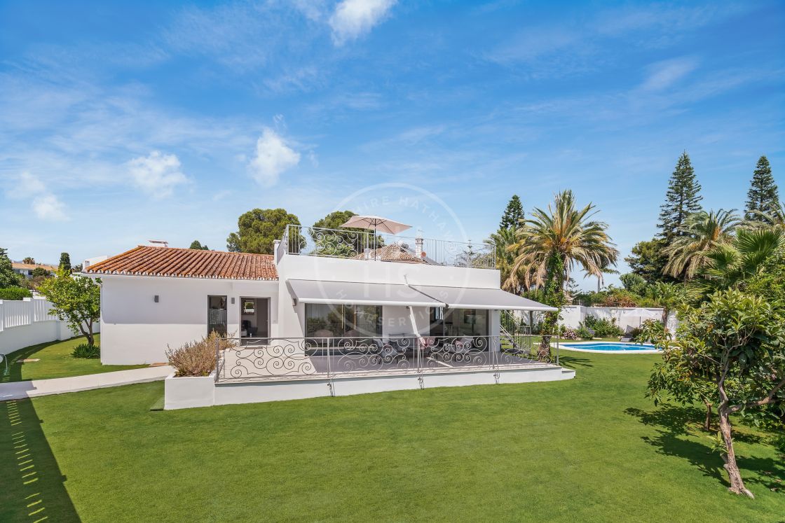 Luxury frontline golf villa with sea and golf views on the New Golden Mile