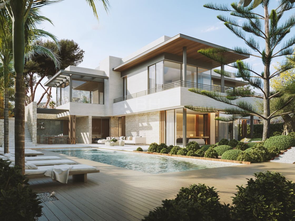 Imposing villa on a large plot with stunning sea views at the top of Marbella Hill Club, Golden Mile, Marbella.