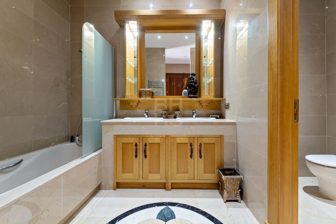 Impressive Mediterranean-style mansion in La Zagaleta, Benahavís