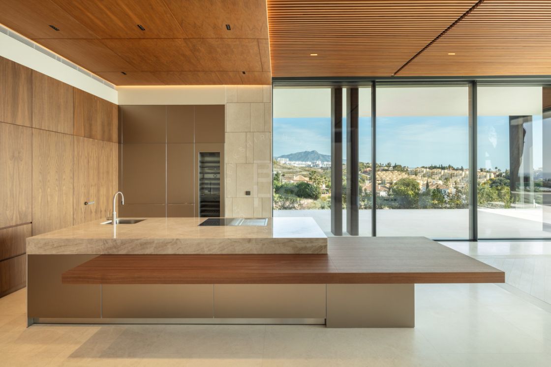 Cutting-edge frontline golf villa in Los Flamingos, Benahavís