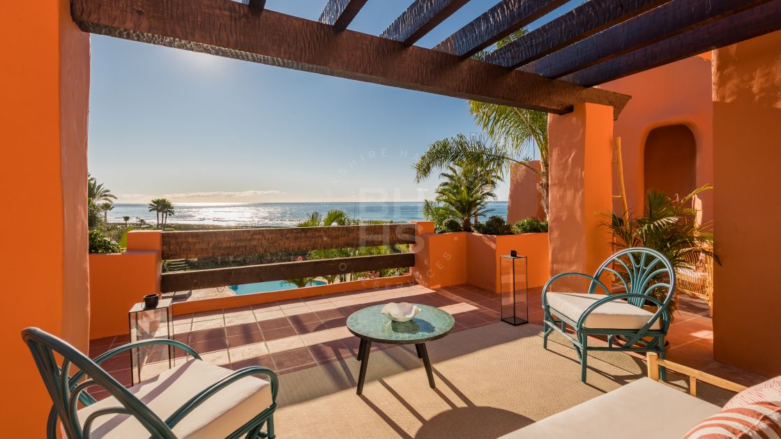 Duplex penthouse in a beachfront development in Los Monteros Playa, east Marbella