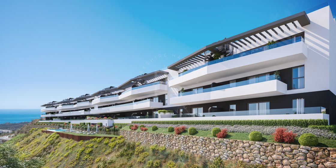 Brand-new penthouse in a modern complex with panoramic sea and mountain views in Rincón de La Victoria, Málaga