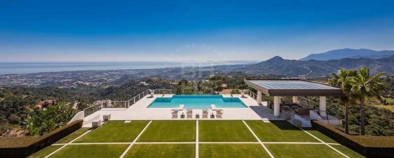 Spectacular mansion with panoramic views in La Zagaleta Golf and Country Club