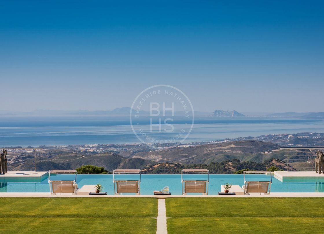 Spectacular mansion with panoramic views in La Zagaleta Golf and Country Club