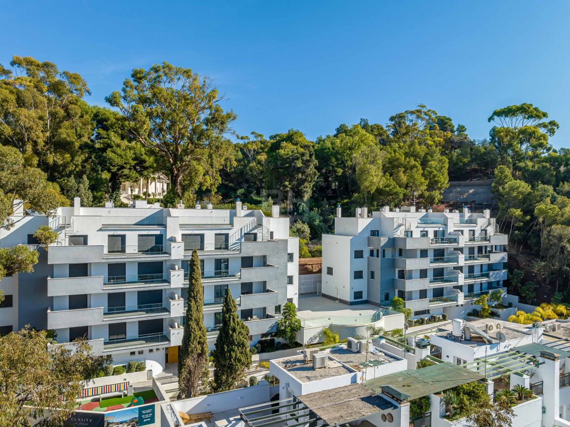 Ground floor apartment in a modern residential complex situated in an exclusive area of El Limonar
