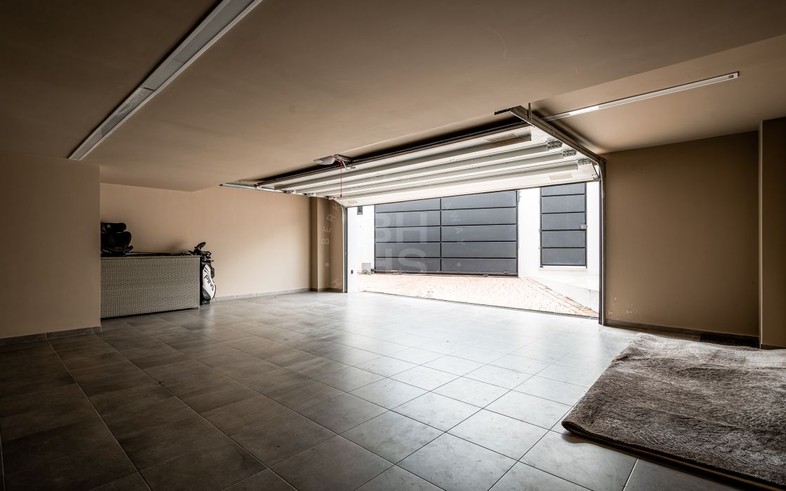 Contemporary luxury villa in a prestigious gated community within the Golf Valley.