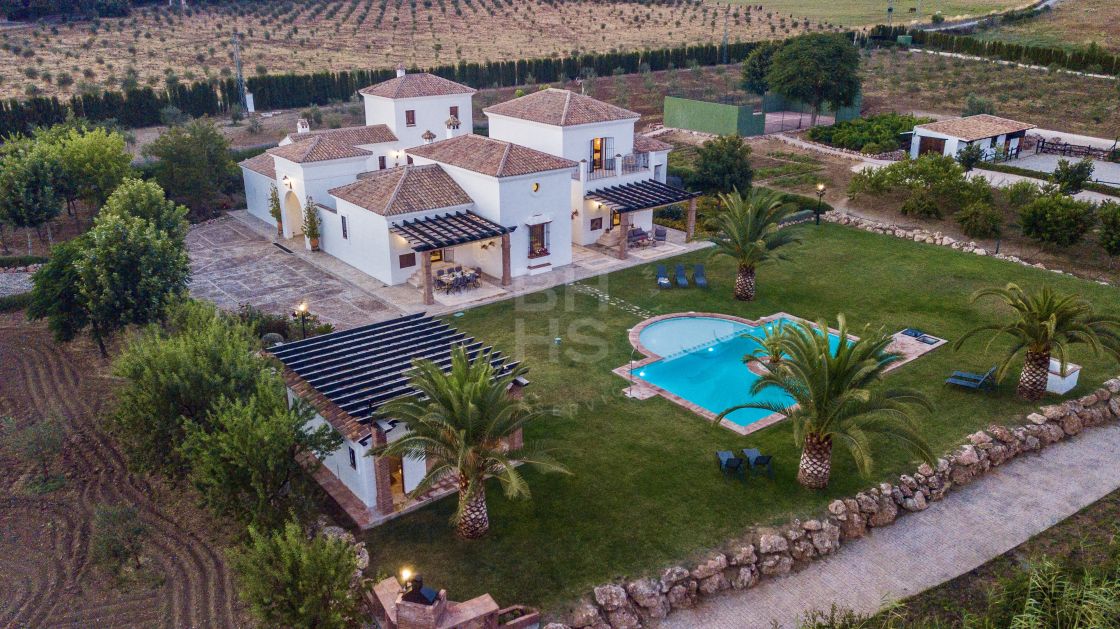 Country properties for holiday rent in Marbella
