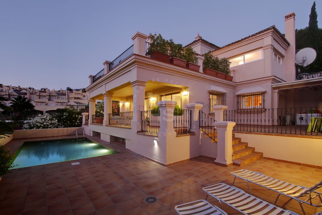 Beautiful family villa in the heart of Nueva Andalucía