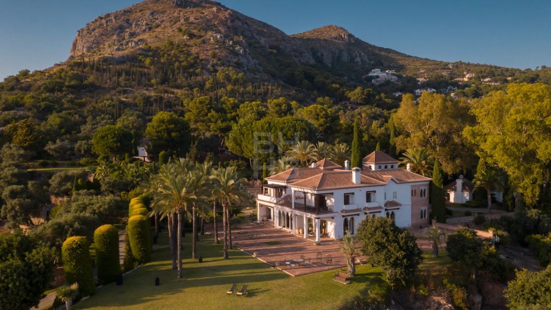 Mountain Bayview Luxury Estate