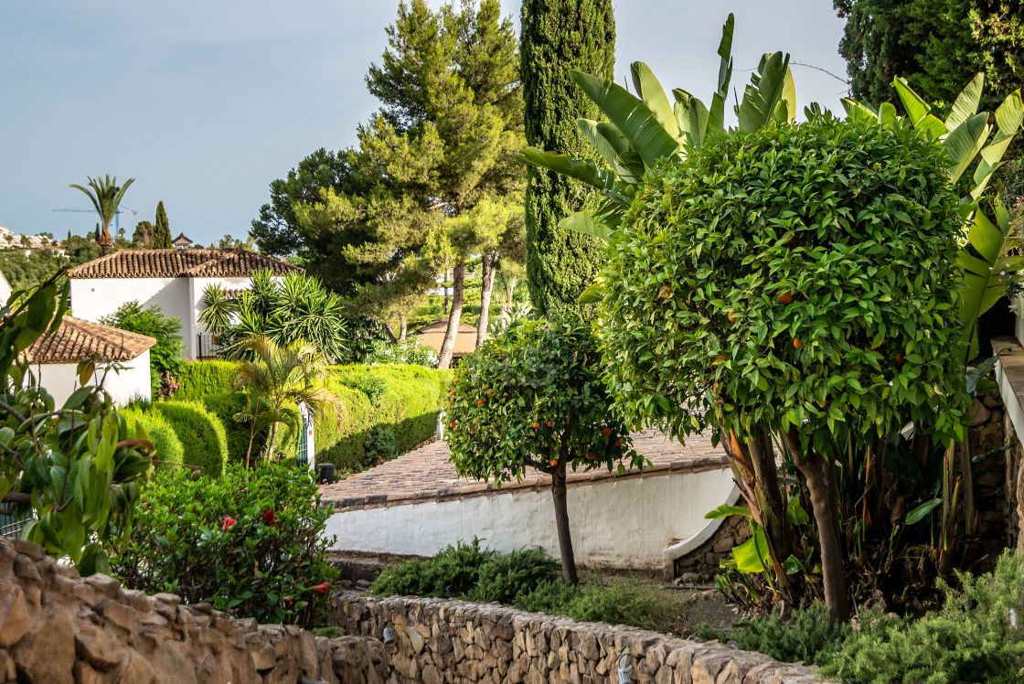 Recently renovated 3-bedroom villa in the heart of the Golf Valley in Nueva Andalucia
