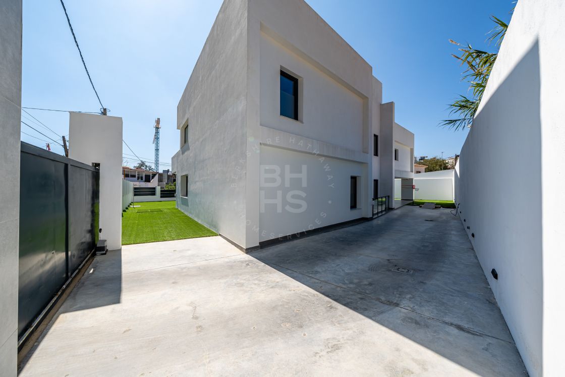 State-of-the-art villa in a sought-after location close to all amenities in Torremolinos