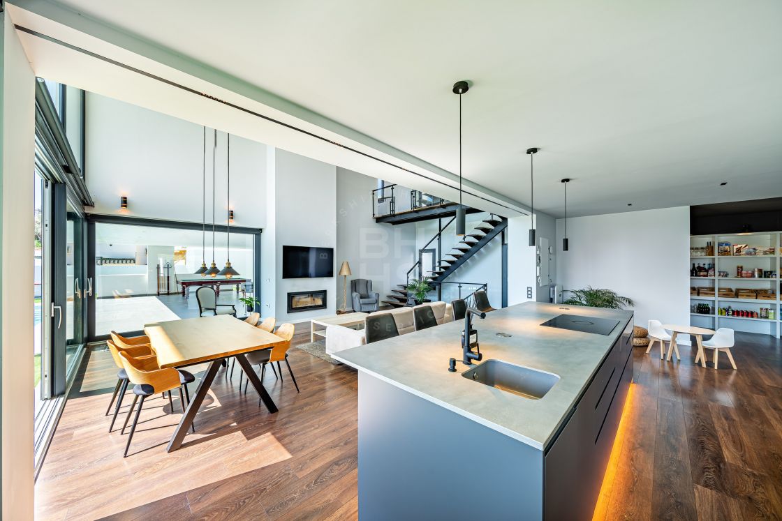 State-of-the-art villa in a sought-after location close to all amenities in Torremolinos