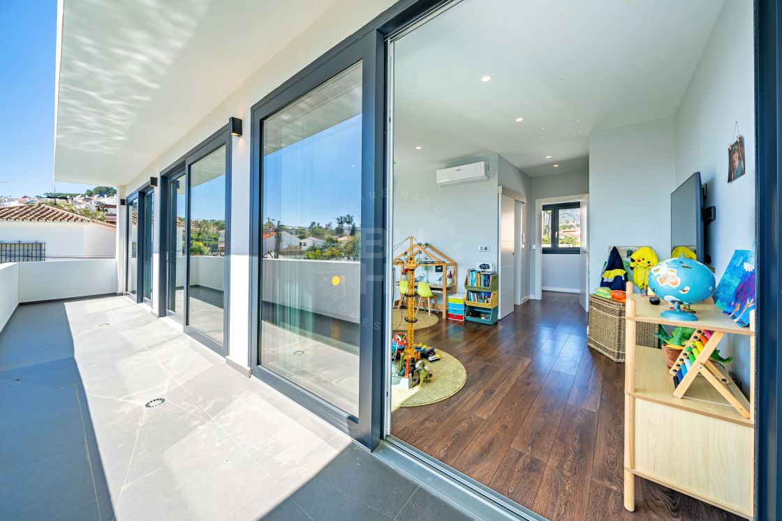State-of-the-art villa in a sought-after location close to all amenities in Torremolinos