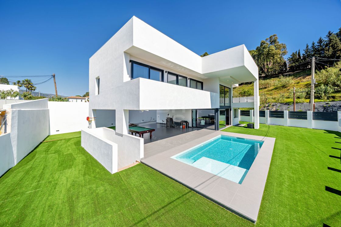 State-of-the-art villa in a sought-after location close to all amenities in Torremolinos
