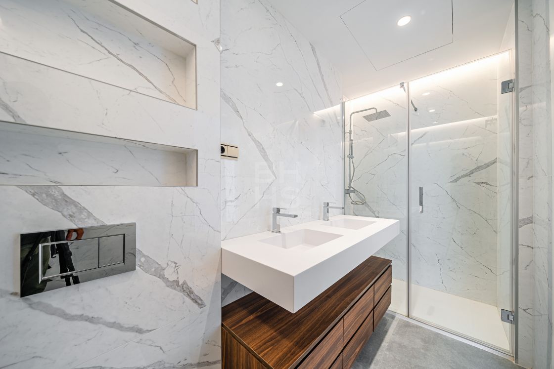 Brand new modern 3-bedroom apartment in the heart of Malaga’s Historic Centre
