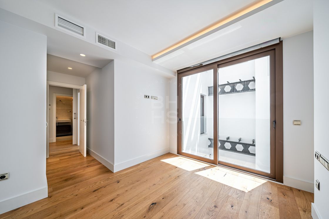 Brand new modern 3-bedroom apartment in the heart of Malaga’s Historic Centre