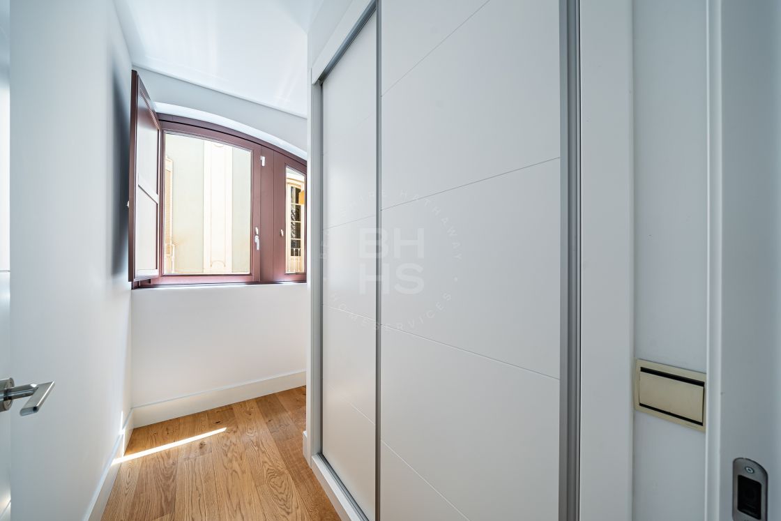 Brand new modern 3-bedroom apartment in the heart of Malaga’s Historic Centre