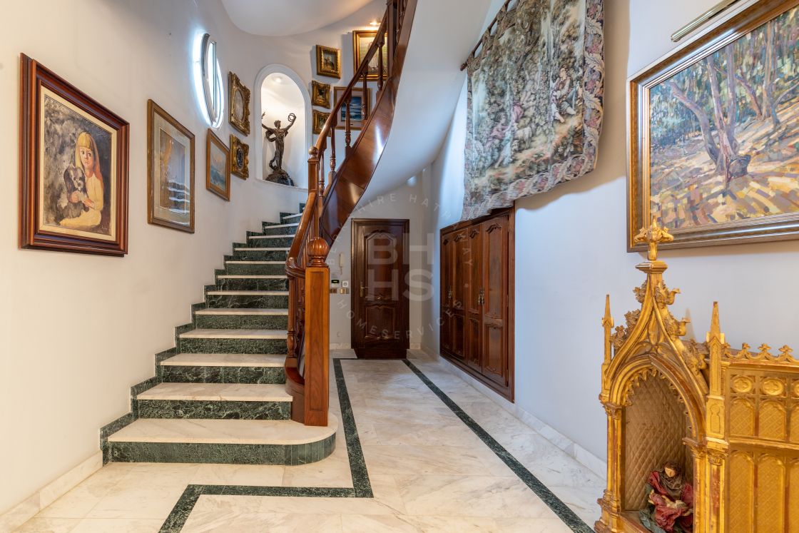 Luxurious villa with unparalleled sea views in eastern Malaga
