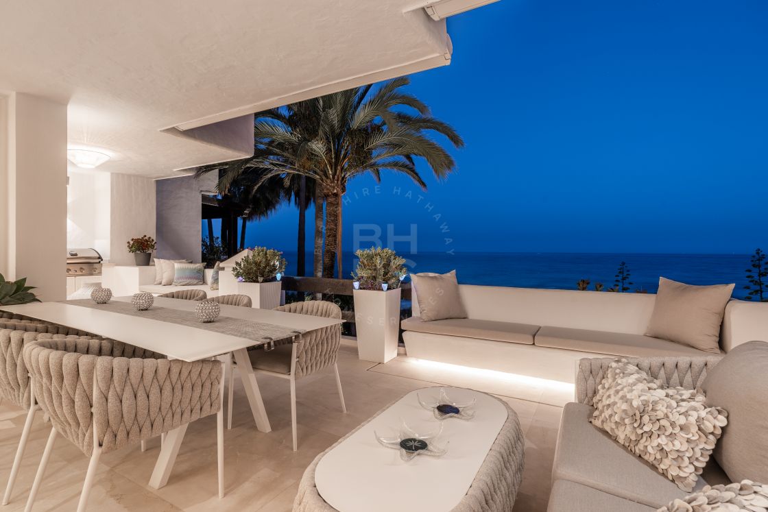 Unique beachfront double duplex penthouse in Marina de Puente Romano, on Marbella’s Golden Mile