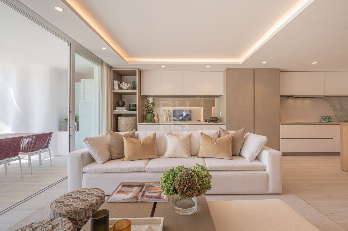 Luxury spacious apartment in Marbella's Golden Mile