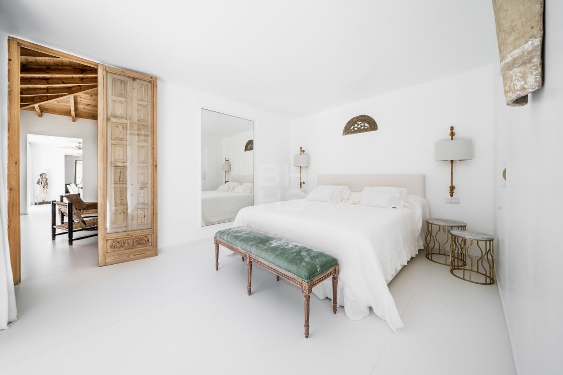 Stylish mediterranean style villa on The Golden Mile.