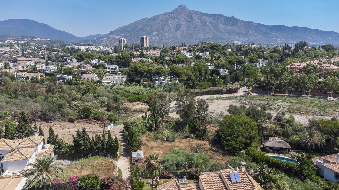 Plots and lands for sale in Nueva Andalucia