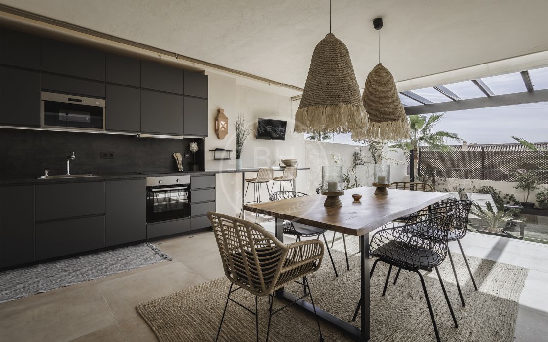 Bright and spacious ground-floor apartment in Albatros Hills, Nueva Andalucia