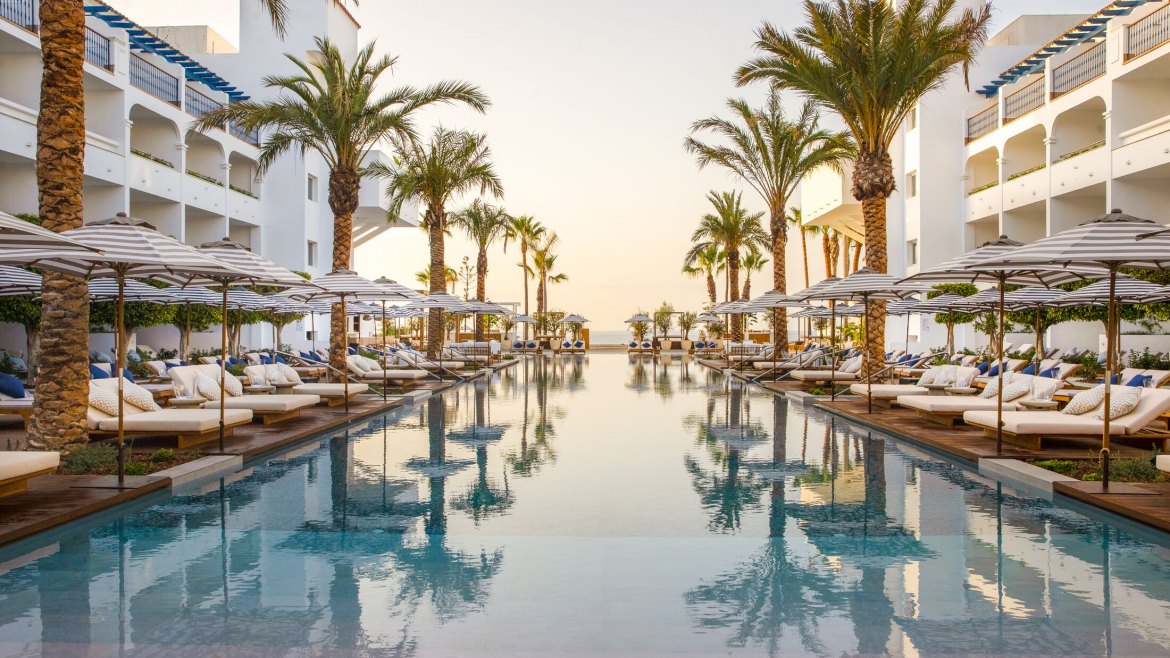 METT Hotel & Beach Resort Marbella Azure Beach Club