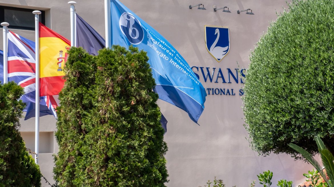 Swans International School