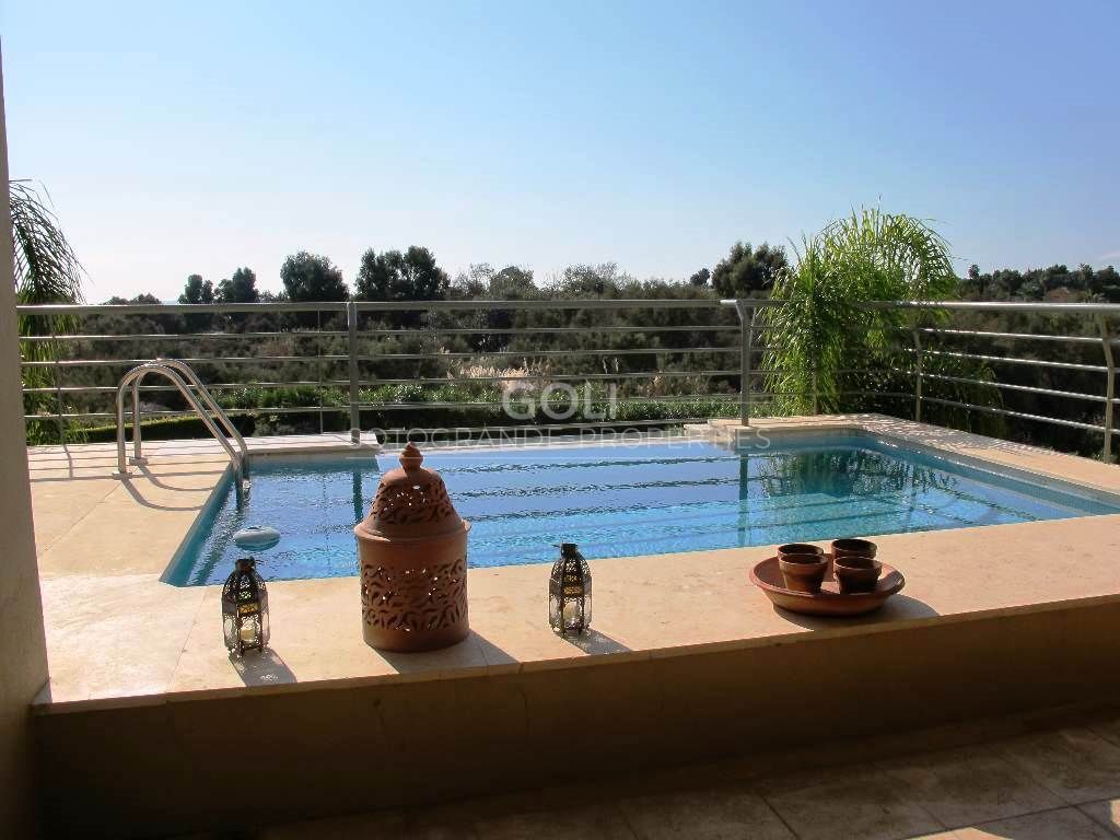 Properties for long term rent in Ribera del Rio, Sotogrande