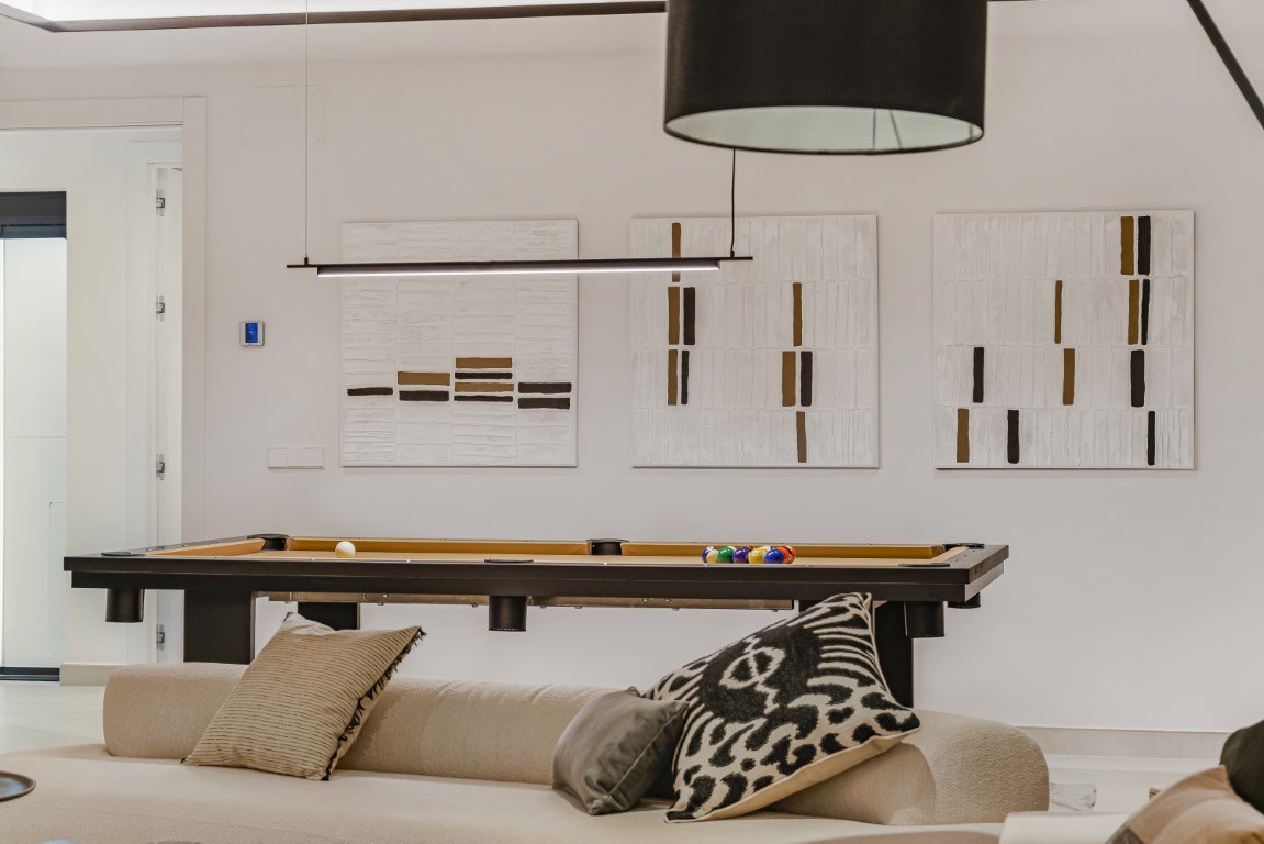 Stunning large contemporary style villa on Marbella's Golden Mile