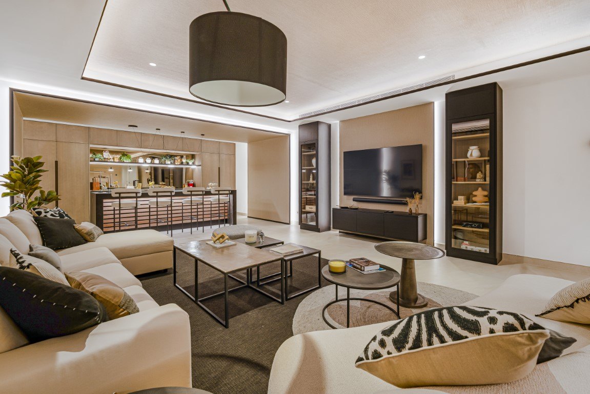 Stunning large contemporary style villa on Marbella's Golden Mile