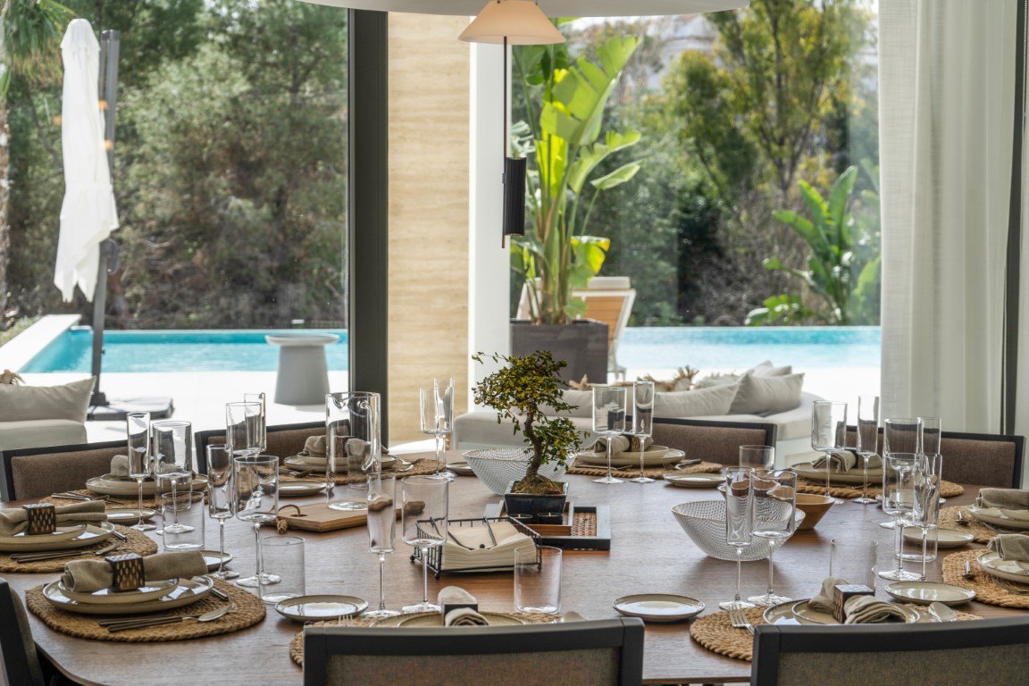 Stunning large contemporary style villa on Marbella's Golden Mile