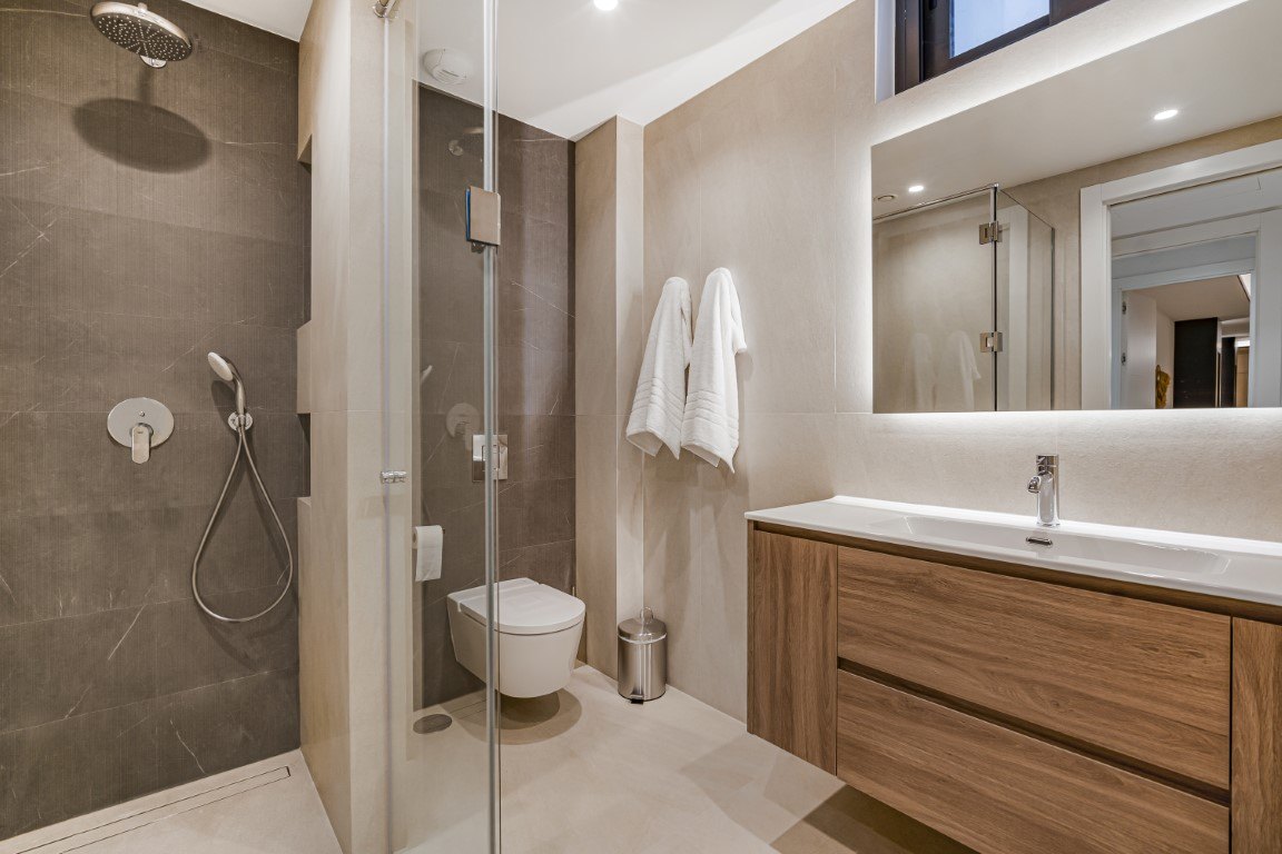 Stunning large contemporary style villa on Marbella's Golden Mile