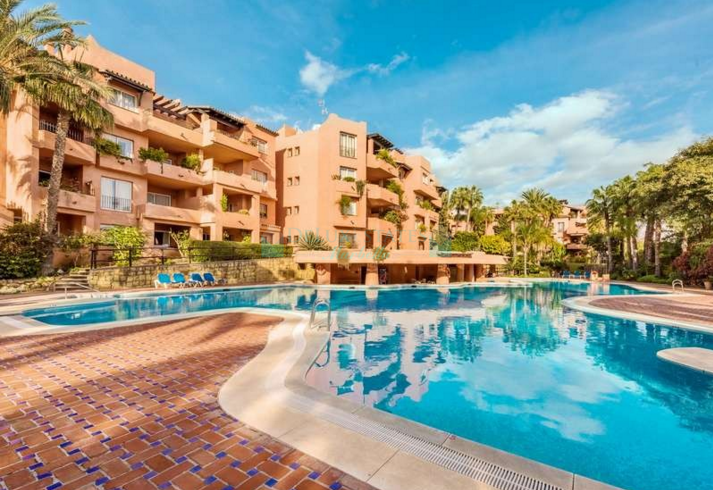 Apartment in Oasis de Marbella, Marbella Golden Mile