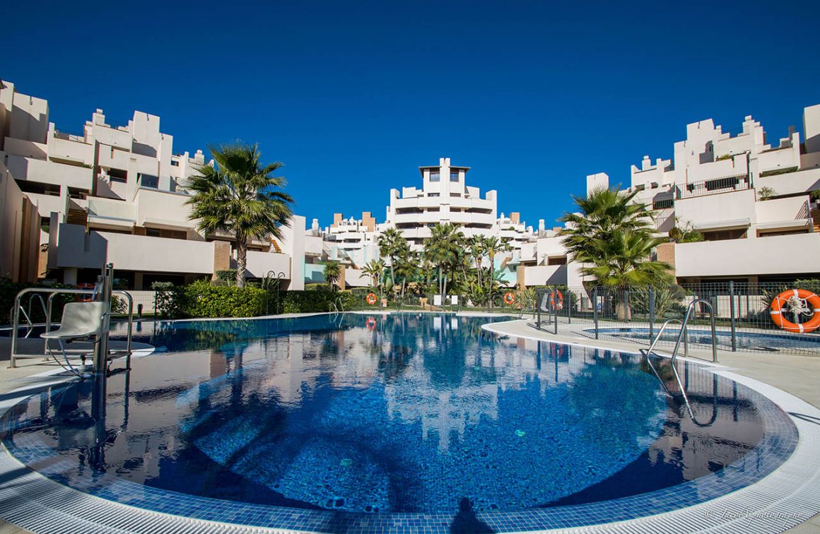 Spectacular apartment for rent and sale in Bahia de lam Plata, Estepona, Costa del Sol